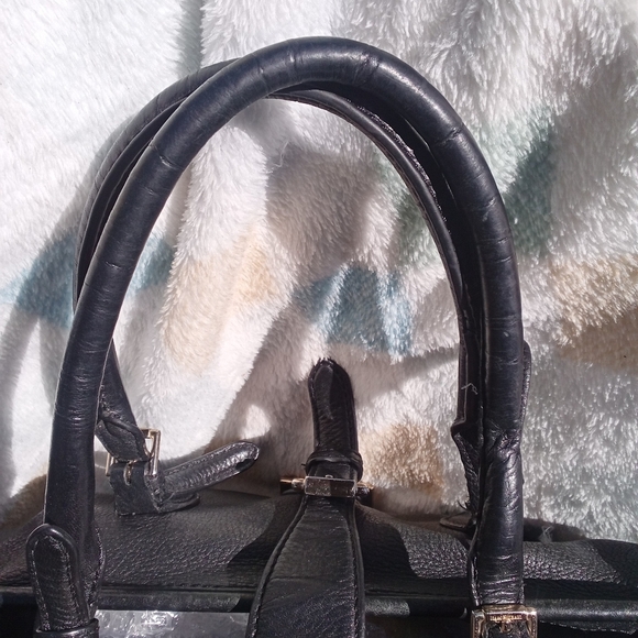 Isaac Mizrahi Black Leather Bag - Picture 13 of 14